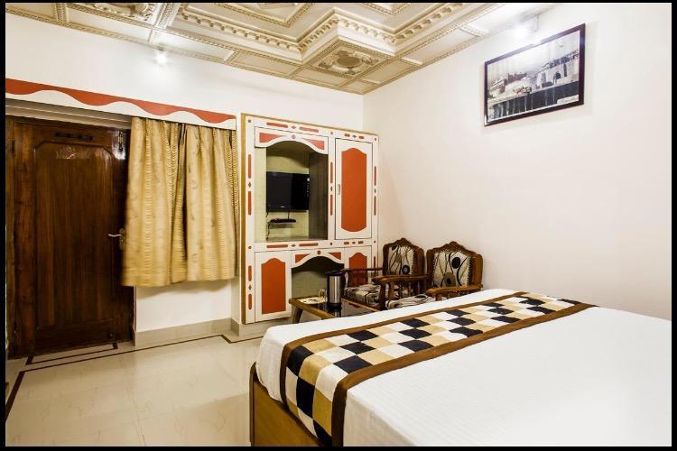 Hotel Bharat Niwas 비카네르 외부 사진