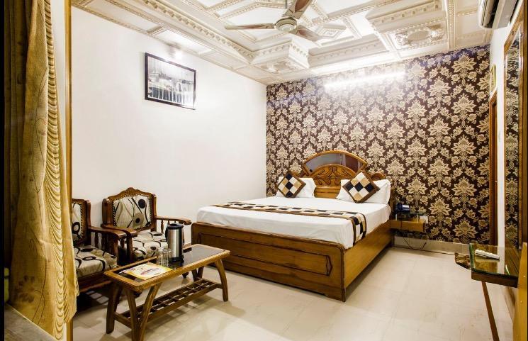 Hotel Bharat Niwas 비카네르 외부 사진